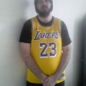 Meet your Posher, Logan